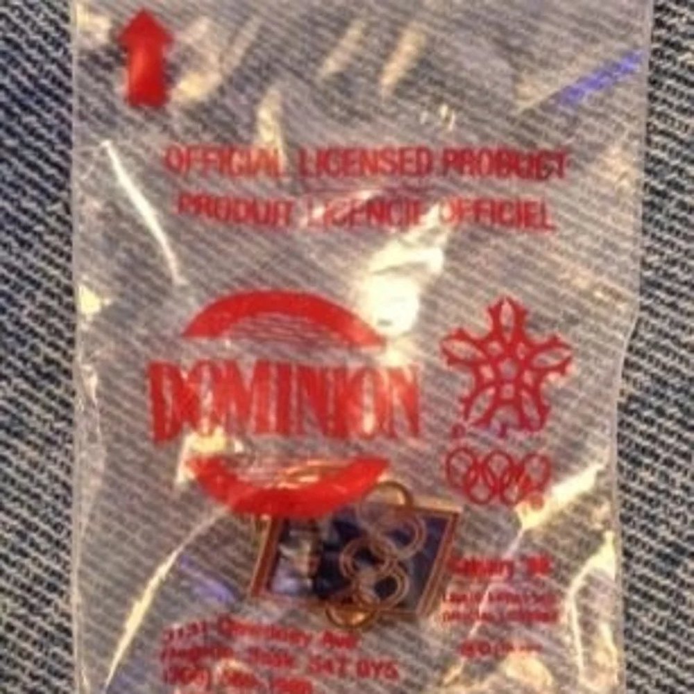 Time Olympic Media Pin - Picture 4 of 4